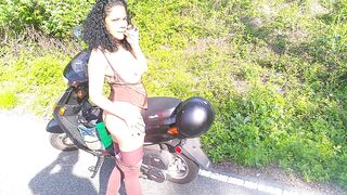 SOLO FEMALE PUBLIC STRIPPED OUTSIDE ACTUALLY GETS CAUGHT BY A BIKER ON THE BIKE TRAIL