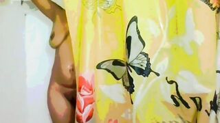 MIMI AND NIKO HAVE A 3SOME