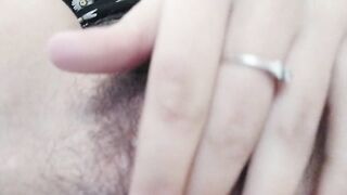 Волосатая киска крупним планом для тебя