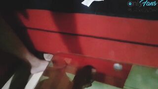 Me acuerdo el rico culo de mi ex ..se me pone dura la polla y me la jalo asta terminar..????????????