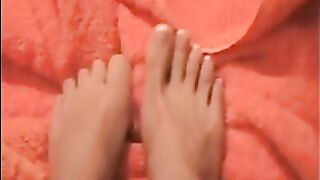 Fany's foot show close up