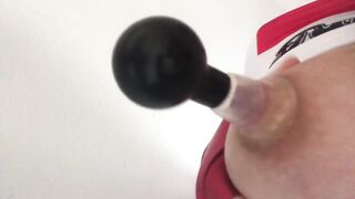 Pliant Harley Quinn pumps her teats and milks her breasts for Dad