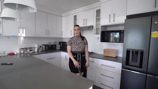 Hawt mother I'd like to fuck Real Estate Agent with Astounding LARGE Booty Screws Investor at Her Open Abode