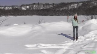Winter Pee of Katya Clover