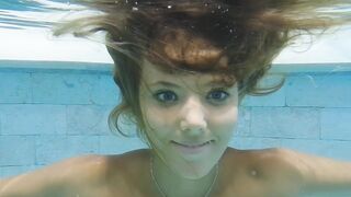 traier: live in the water, love by the moon
