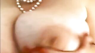Annabel’s large titty play