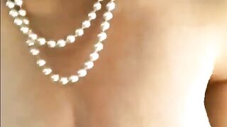 Annabel’s large titty play