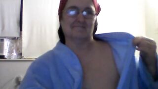 natural mature cutie