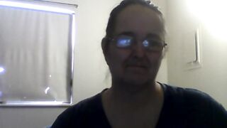 woman saying thank u