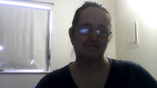 woman saying thank u