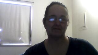 woman saying thank u