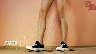 T-GIRL GIANTESS AMANDA CRUSHES METAL CARS IN SNEAKERS AND WHITE SHORTS - 1 (CRUSH FETISH)