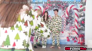 Sexy teen and large boobs Lalin girl stepmom drank large rod previous to hardcore foursome screwing