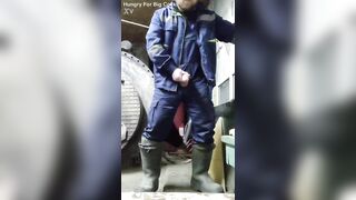 A discharged of sexy cum from a hard dick of a Russian homosexual!