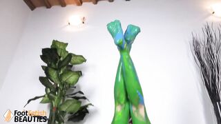 A Tattooed Tiny Playgirl's Colorful Yoga at Home
