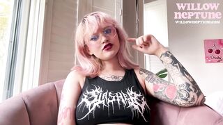 u let alt mom ruin your life for an climax