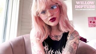 u let alt mom ruin your life for an climax