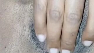 Fingering and playing with vagina untill this babe cum