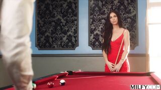 MILFY Hawt Hustler Venus Schools Younger Stud At Fellatio Sex