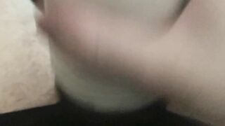 Sa chatte devient chaude pendant la baise fleshlight