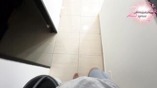 Mi vecino fue tan amable conmigo, pero no sabia que lo que queria era chuparle su enorme verga