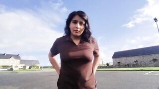 I'm drilled by a customer in the restaurant!!