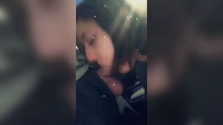 Wife gives delivery man a oral sex