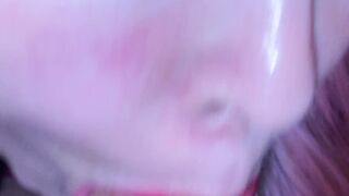 居家肥臀少妇的高难度动作