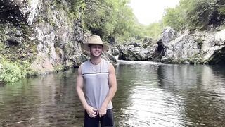 My breasty stepsister suggests me her mouth