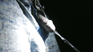 Chap Pissing ???????? Loudly Close Up Oriental Bbc