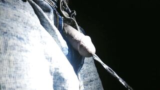 Chap Pissing ???????? Loudly Close Up Oriental Bbc