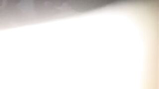 Round two wit the roommate