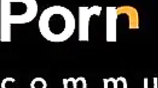 Opgezwollen clit van de hele dag vingeren