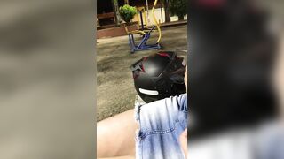 GIRLFRIEND MASTURBATE IN THE SQUARE