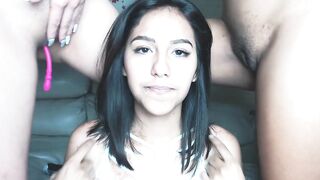 Webcam Latina Lesbian Eating Two Girls Pussy