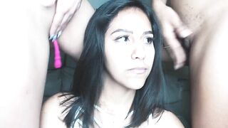 Webcam Latina Lesbian Eating Two Girls Pussy