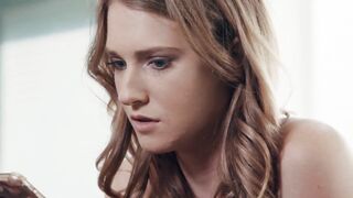 Lesbo Mona Wales analled with dildo before sixtynine