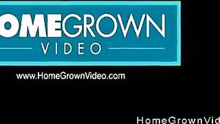 Two amateur blonde lesbian teens licking and fingering 