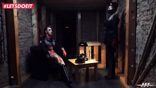  LETSDOEIT - Gehorsame deutsche Sklaven werden in BDSM Porno