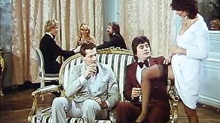 . Les Bas de Soie Noire