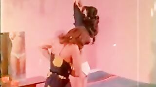 Vintage Indian Lesbian clip