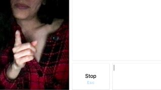 HAWT LALIN GIRL SHOWING ANYTHING