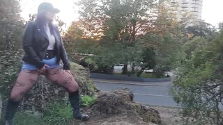 mother I'd like to fuck with blue hair rubs juicy vagina outside