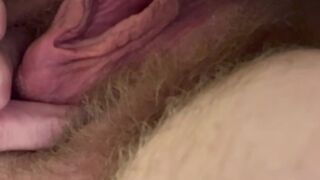 Pissing bitch puts camera inside oozy snatch