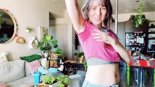 showing u my perspired shirt after my walk