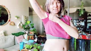 showing u my perspired shirt after my walk