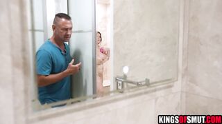 big beautiful woman Step Daughter Invited Him Into a Baths