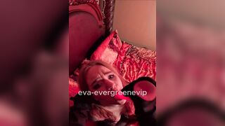 Ghostface Breaks in and gives Screech Queen a Facial