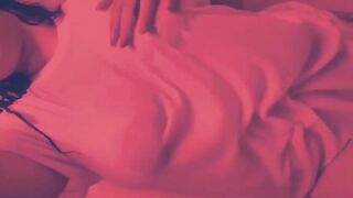 Me acompañas a bañarme?????