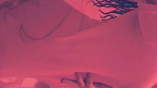 Me acompañas a bañarme?????